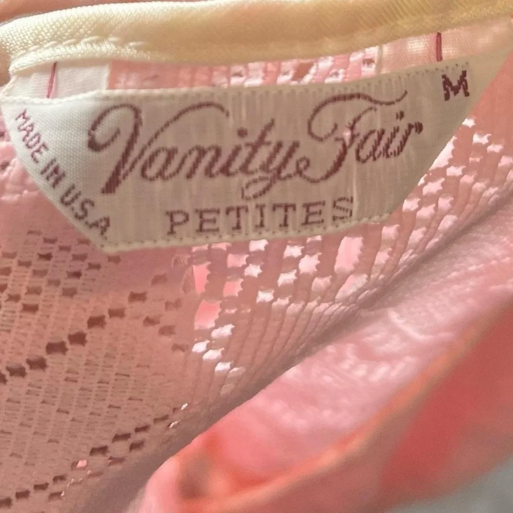 Vintage 70s Vanity Fair Pink Satin Lace Robe | Long Sleeve Boudoir Lounge Size M - Picture 10 of 10